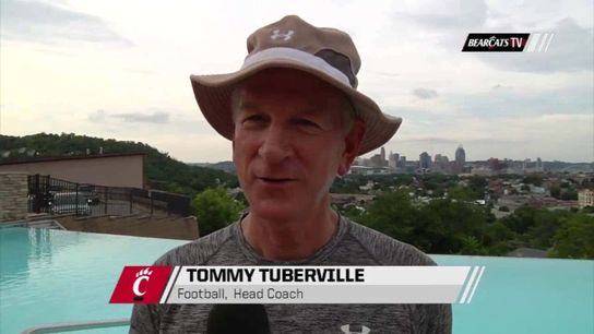Video of the Day - Senior Dinner at Coach Tuberville's (Video of the Day)