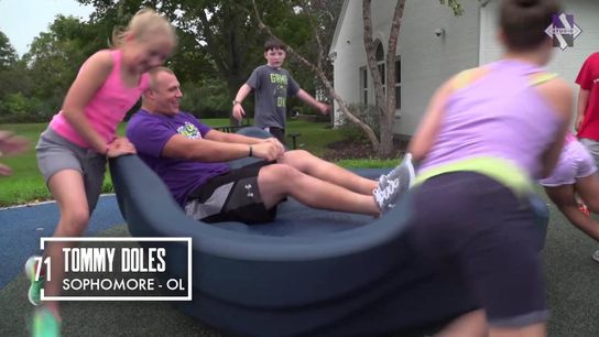 Video of the Day - Northwestern players Play60 with local youth (Video of the Day)