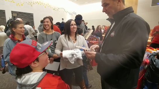 Video of the Day - Urban Meyer visits Nationwide Children's hospital
