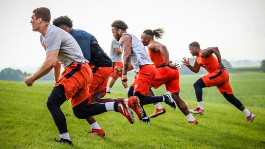 Video of the Day - Illini Football hill workouts