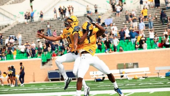 Two days, two stadiums and two missed field goals: The story of the wildest college football game of 2018 (Midwestern State)