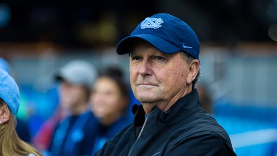 One of the most successful coaches in college sports history retires, days before season opener (anson dorrance)