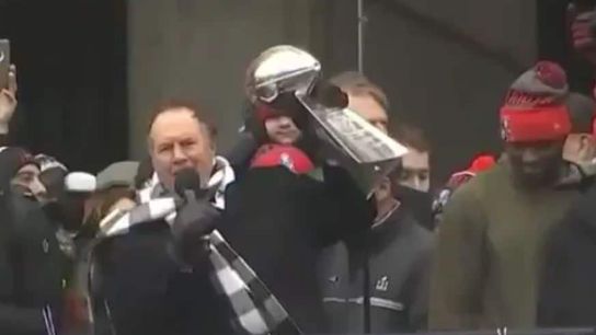 Video: Bill Belichick leads "No Days Off" chant at Super Bowl victory parade (Bill Belichick)