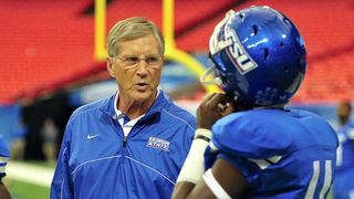 Video: "The football huddle is a metaphor of our culture; imperfect like all metaphors" (Huddle)