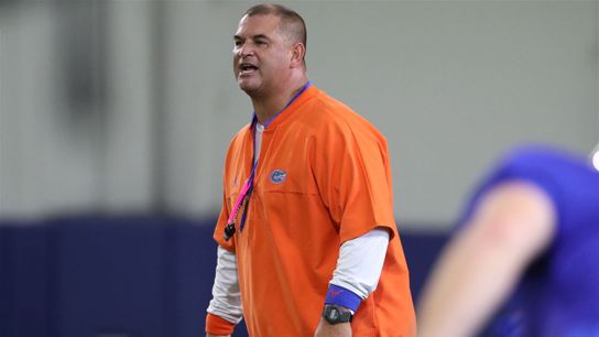 Florida reportedly set to bring a former assistant under Urban Meyer back (Bill Gonzales)