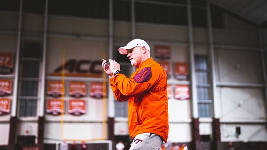 Cincinnati reportedly "zeroing in" on ACC coordinator for offensive coordinator vacancy (Brad Glenn)
