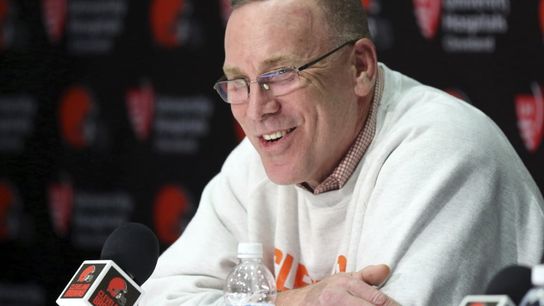 John Dorsey says he's open to hiring a woman as the Browns head coach (NFL)