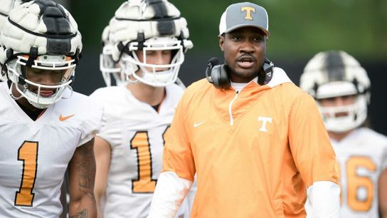 Sources: Tennessee's Kodi Burns expected to join New Orleans Saints staff