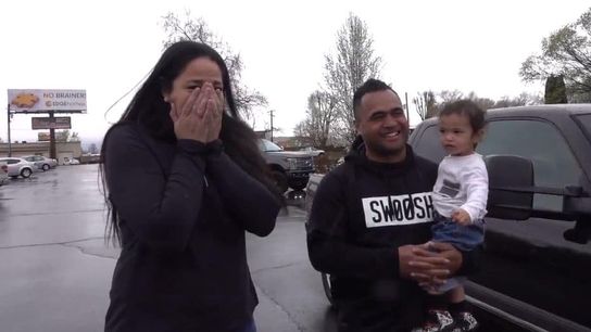 Video: BYU honors coach's late daughter in a very emotional and touching tribute (Reno Mahe)