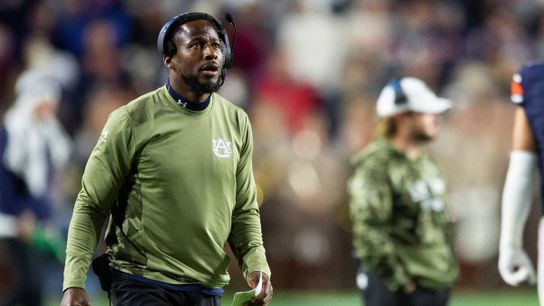 Cadillac Williams to remain on staff at Auburn (cadillac williams)