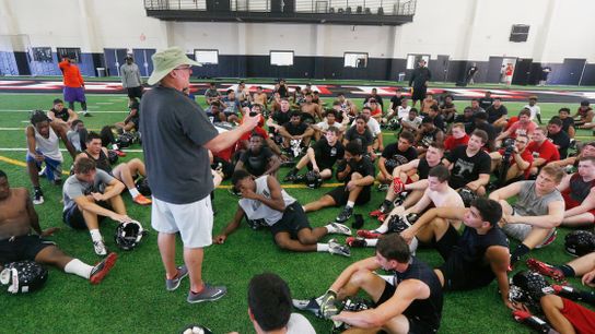 A very successful high school coach shares a message that's spot on for players who skip workouts (twitter)