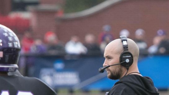 One of the top college coordinators is moving to call the other side of the ball (Division III)