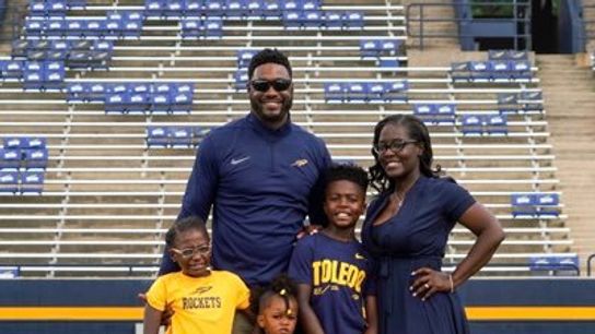 Illinois hires Corey Parker away from Toledo (Corey Parker)