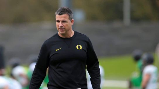 Report: Oregon has SEC coordinators and NFL coaches "in the mix" for DC opening