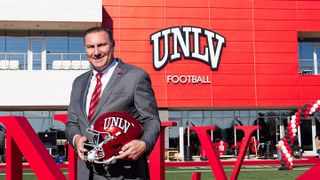 Sources: Dan Mullen aggressively pursuing former SEC head coach for coordinator spot (UNLV)