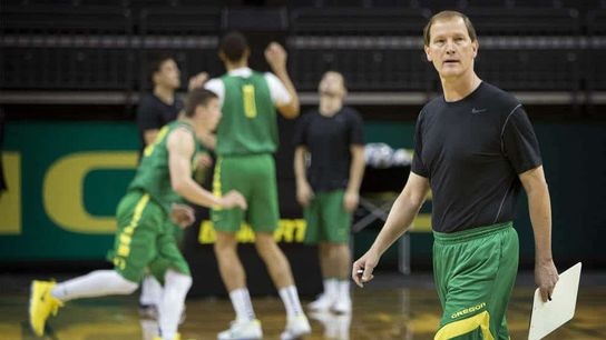 Coaches can learn a valuable lesson in the unique makeup of the Oregon men's basketball scout team (Featured)