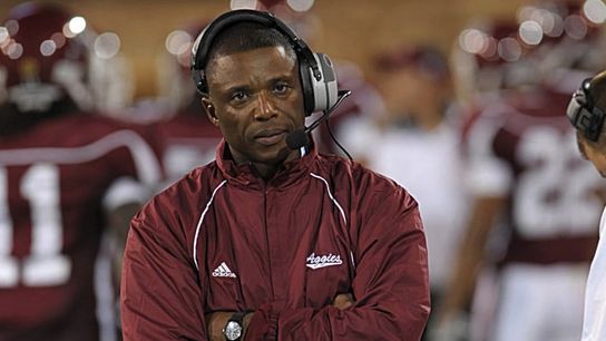 Arizona, Fisch tab former UCLA, NFL assistant for key role (DeWayne Walker)
