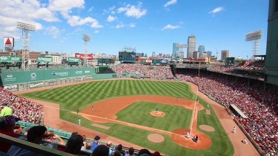 Report: Fenway Park adding a bowl game in 2020 (fenway park)