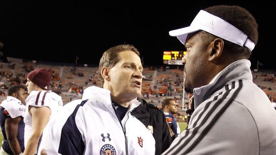 Gene Chizik and Kevin Sumlin reportedly land new head coaching opportunities (Kevin Sumlin)