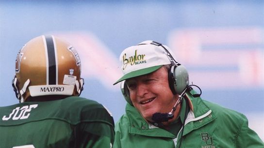 Grant Teaff stepping down as AFCA executive director (Featured)