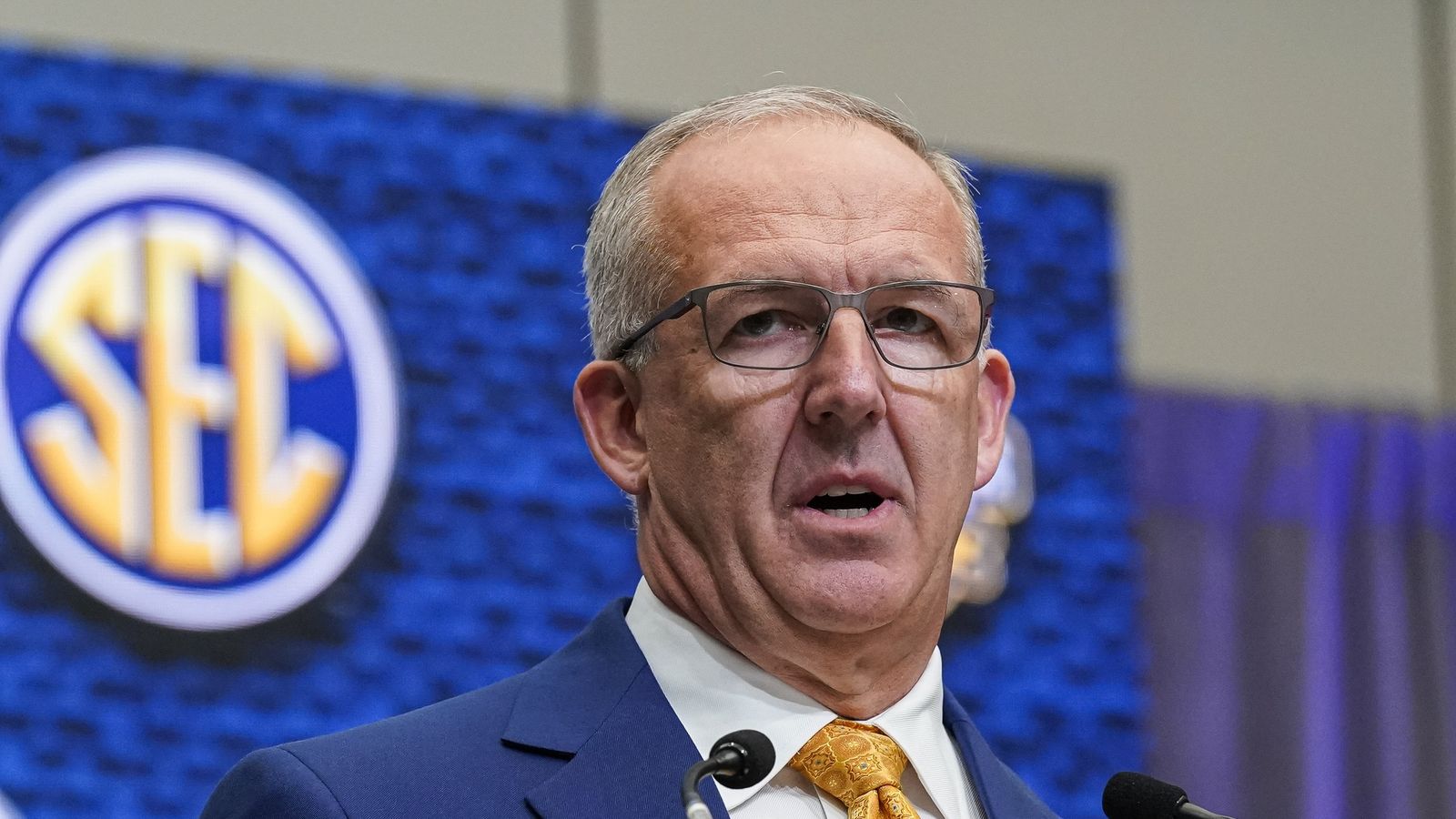 SEC reportedly settles on punishments for programs and head coaches who decide to sign NFL players (Featured)