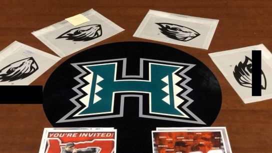Rolo publicly calls out a Pac-12 school for trying to actively recruit players currently on Hawaii's roster (Featured)