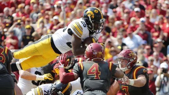 More than 100 current, former Iowa, Iowa State athletes at center of state gambling probe (Football)