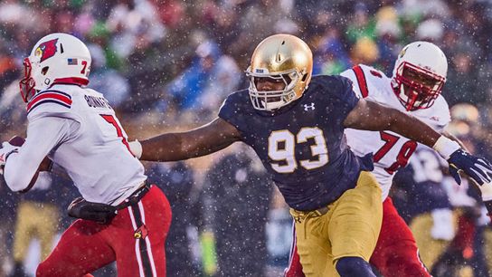 Notre Dame benches D-Lineman for criticizing coaches on Twitter (social media)