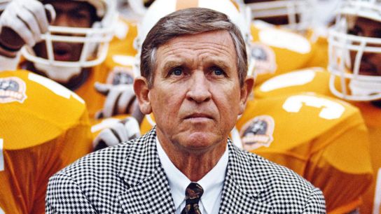 Pitt, Tennessee to honor Hall of Famer Johnny Majors on Saturday (Josh Huepel)