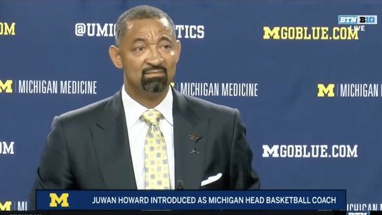 One of the best press conference moments you'll ever see (introductory press conference)