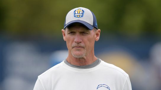 Nick Saban adding former NFL head coach to Alabama off-field staff (Ken Whisenhunt)