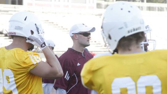 Sources: ULM turning to familiar face to fill offensive coordinator role (Matt Kubik)