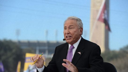Not so fast my friend: Lee Corso signs extension at ESPN (Featured)