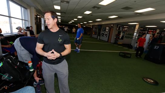Notre Dame closing in on hiring new strength coach (strength coach)
