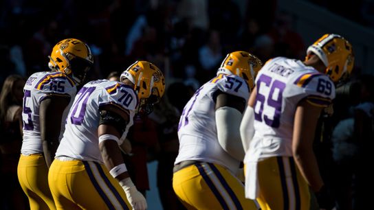 Brad Davis nets massive raise in move from Arkansas to LSU (LSU)