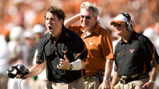 Mack Brown admits making Muschamp head coach-in-waiting was a mistake (Will Muschamp)