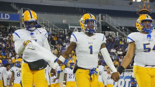 A top Florida high school program under investigation for practicing despite COVID restrictions (Max Edwards)