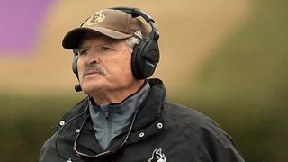 Report: Wofford head coach Mike Ayers to retire (Featured)