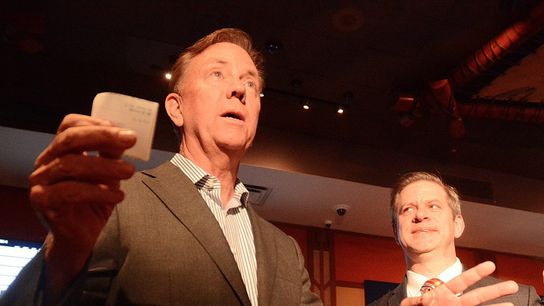 Connecticut governor: Power 5 conferences are afraid of UConn (realignment)