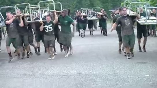 Video: Navy Seal training at 5am? Ohio is loving it (navy seals)