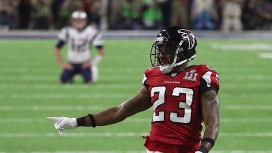 The two defining Super Bowl photos to show your players (Featured)