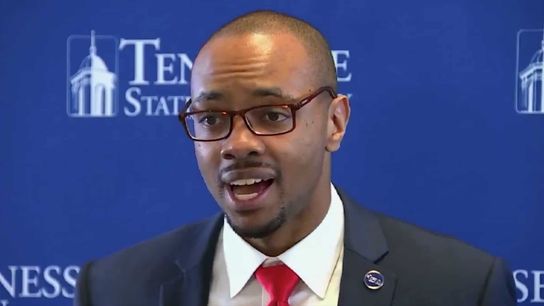 You've never seen an introductory press conference like this one (introductory press conference)