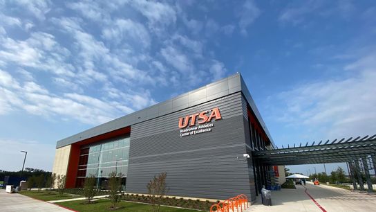 Look: UTSA opens new $40 million facility (facilities)