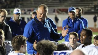Video: High school coach goes viral with challenge to adults (Junction City)