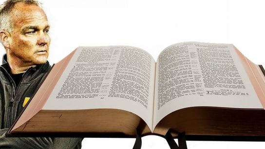 Mark Richt had personalized Bibles made for every one of his Miami players and staff (Featured)