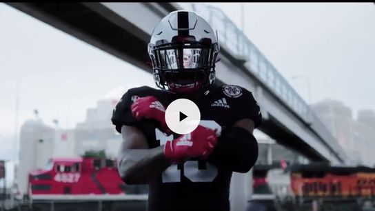 Video: Black alternate unis are officially back at Nebraska (unis)