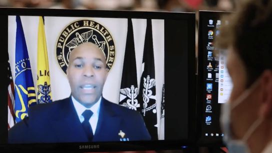 Video: US Surgeon General delivers message to Alabama staff and players