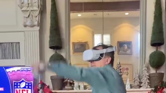 Video: Nick Saban VR boxing (VR)