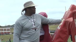 Coach featured on Last Chance U lands new job (Davern Williams)