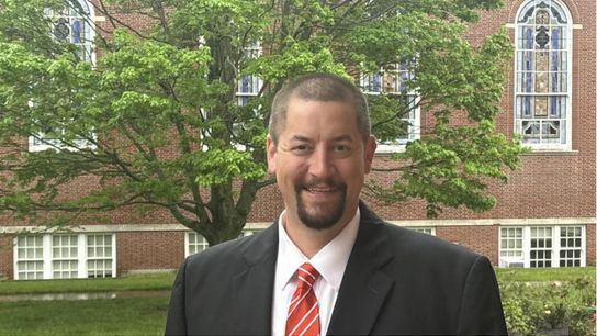 Sources: Georgetown College planning a head coaching transition